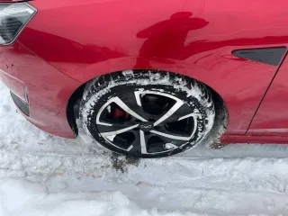 Kaiyi E5 2023, VIN XUUJA2G28P0001928. Имеются аресты и ограничения, имущество находится в залоге.