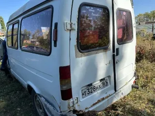 Автомобиль ГАЗ 22171, 2001 года выпуска, государственный номер Т328НХ/161 регион, VIN XTH22171010030247. Состояние с признаками эксплуатации, имеются видимые дефекты и механические повреждения, возможны скрытые повреждения и дефекты.