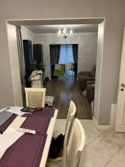 Квартира, общей площадью 101,1 кв.м, расположенная по адресу: Россия, Калининградская область, г. Калининград, Ломоносова пер, д. 6А, кв. 5, КН 39:15:120907:233.