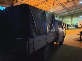 Грузовой бортовой автомобиль УАЗ 390945, 2014 г.в., госномер В137ВА186, VIN XTT390945F1203084, цвет защитный. Местонахождение: г. Нефтеюганск, Пионерская промзона, проезд 5П, стр. 15/1.