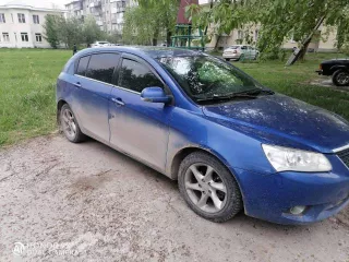 Автомобиль Geely EMGRAND 2013 г. в., X9W215721D0000889 (пробег 197 852 км). 

Нет летней резины, магнитолы, надо менять масло. Вибрация идёт от двигателя на холостых и включённой передаче. Подушки все поменяны, не помогло. Сальники надо менять с правой стороны у коробки и двигателя. Коробка…