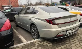 Транспортное средство HYUNDAI SONATA, год выпуска 2022, VIN MXHL3416BNK190698, регистрационный знак O321PK196. Находится в залоге ПАО Банк  Финансовая  Корпорация Открытие .