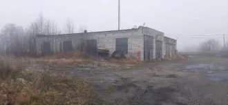 Встроенные помещения в здании РММ, общей площадью 514,5 кв.м. Расположены на 1 этаже 1 этажного здания. Номера на поэтажном плане 1, 2, 3,4 8, 11 15, кадастровый номер 10:11:0030102:169, местоположение   Республика Карелия, р н. Беломорский, п. Пушной, ул. Дорожная, д. б/н