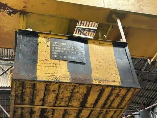 Электромостовой кран 5т 1958 года выпуска, инвентарный номер 221814. Внешне не разукомплектован, возможно отсутствие деталей.