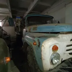 Груз. самосвалы, ЗИЛ ММ3554, 1993 года выпуска (VIN) отсутствует, двигатель 130 118115, шасси 3368628, кузов отсутств., цвет синий, мощность двигателя 150 л.с. (110 кВт), рабочий объем двигателя 6000 куб.см., тип двигателя бензиновый, разрешенная максимальная масса 10850 кг, масса без нагрузки -…