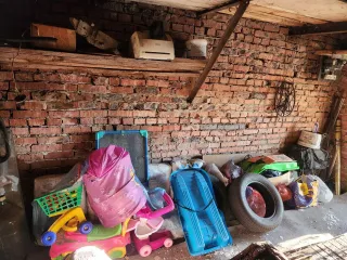 Гаражный бокс ГСК Луч-25 г. Омск бокс №69 площадь 20.9 м2 кирпич, смотровая яма, свет.