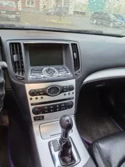 Инфинити G35 2008 года, 316 л.с., пробег 350000 км, полный привод, АКПП. VIN: JN1BBNV36U0400174, госномер К349УР70. Автомобиль не заводится при заряженном аккумуляторе.