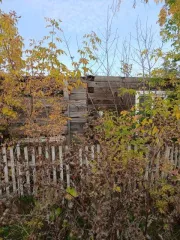 1/3 доля земельного участка площадью 2559 кв.м. Адрес: Российская Федерация, Красноярский край, Иланский район, сельское поселение Новогородский сельсовет, село Новогородка, улица Молодежная, дом 8, квартира 2. Кадастровый номер: 24:15:1901002:473. Вид собственности: долевая (1/3).