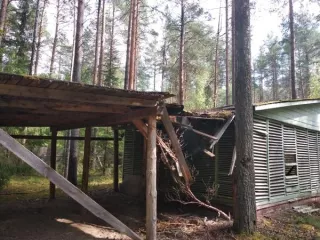 Земельный участок общей площадью 30500 кв.м. с кадастровым номером: 43:09:320201:518, по адресу: Российская Федерация, Кировская область, Зуевский район, поселок Косино, с расположенными на нем объектами недвижимого имущества. Земельный участок общей площадью 30500 кв.м. с кадастровым номером…