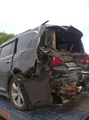 Infiniti QX56, 2012 года, 405 лс, 100000 км, полный привод, АКПП. Автомобиль - Infiniti QX56; год выпуска – 2012; VIN номер: JN1JANZ62U0002670, цвет кузова (кабины): ТЕМНО-БОРДОВЫЙ. Тех. состояние неизвестно; после ДТП в заднюю часть. Капот не открывается, запустить с бустером невозможно без…