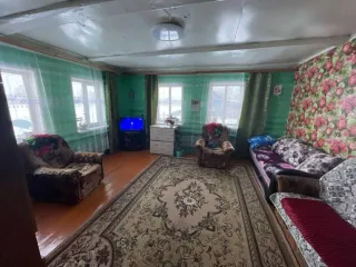 Доли дома и участка в Башкортостане: 1/4 доля дома и 1/4 доля земельного участка, еще 1/4 доля дома и 1/4 доля земельного участка, а также 1/4 доля в праве на жилое здание площадью 42,3 кв.м., кадастровый номер: 02:19:040301:353 и 1/4 доля в праве на земельный участок площадью 2 753 кв.м…