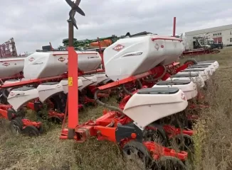 Сеялка KOCMA TRM прицепная, 8 рядов, с удобрением 1350л, 2021 Сеялка KOCMA TRM прицепная (8 рядов, кукуруза, подсолнечник, с удобр. 1350л.), 2021 года еще Сеялка KOCMA TRM прицепная (8 рядов, кукуруза, подсолнечник, с удобр. 1350л.), 2021 года еще Сеялка KOCMA TRM прицепная (8 рядов, кукуруза…