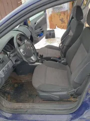 Opel Astra A-H 2011 легковой автомобиль, марка: ОПЕЛЬ ASTRA(A-H) 2011 года выпуска, 116 л.с., ПТС: 39HK054565151020110Z, VIN: XWF0AHL48C0003288. Зарегистрирован за супругом Должника. Горит чек, ошибка в 4 цилиндре.