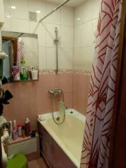 Доля в праве 1/5 на помещение, площадь 47.6 кв.м, назначение: жилое, этаж: 5, адрес: Россия, Удмуртская Республика, г. Ижевск, ул. Спортивная, д. 18а, кв. 48, кадастровый номер: 18:26:030060:441.