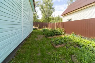 Дом 87,6 кв.м и земельный участок 500 кв.м, Московская обл. Жилой дом, площадь 87,6 кв.м., назначение: жилой, количество этажей: 2, адрес (местонахождение): 142063, Московская обл, г Домодедово, село Вельяминово, ул Проселочная, д 32а, кадастровый (условный) номер: 87.6, расположенный на земельном…