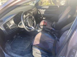 KIA RIO 2018 года выпуска, VIN Z94C241BBJR073491, цвет светло-коричневый.