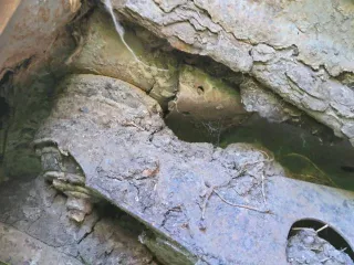 Mitsubishi Pajero 1992 года, 110 лс, пробег 289539 км, полный привод. VIN: JMB0RV230MJ000646, цвет кузова темно-серый, бензиновый двигатель 2.5 л (2454 куб.см). ПТС 74 КХ 528993 от 07.08.2007, госномер М404УО22.