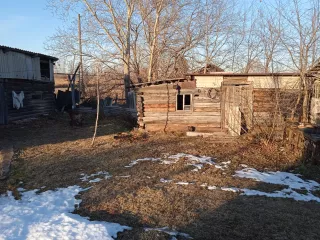 Здание, площадь 87.2 кв.м., назначение: жилое, количество этажей: 1, кадастровый (условный) номер: 72:01:0801001:574. Индивидуальная собственность. Адрес (местонахождение): Россия, Тюменская область, Абатский район, поселок Майский, улица Мира, дом 21
Земельный участок, площадь 3321 кв.м…