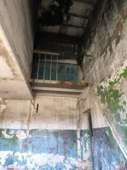 Помещения и земельный участок 3543 кв.м., Республика Коми. Земельный участок (к/н 11:20:0606003:686, адрес: Российская Федерация, Республика Коми, городской округ Ухта, г. Ухта, ул. 8 Марта), Нежилое помещение (к/н 11:20:0606004:298, адрес: Республика Коми, г.Ухта, ул.8-ое Марта, 20, объект № 6)…