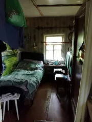Дом, 60.1 кв.м, Вологодская обл., Чагодощенский р-н, д. Бабушкино, 1/4 доля в праве на жилое здание, площадь: 60,1кв.м., адрес (местонахождение): Вологодская область, р-н. Чагодощенский, д. Бабушкино, д. 12, кадастровый номер: 35:18:0403007:77