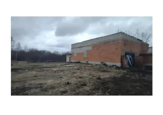 Котельная, 215,2 кв.м, Амурская обл., Октябрьский р-н, с. Переясловка. Здание котельной (не действующая), кадастровый номер: 28:19:000000:933, год завершения строительства 1985 г., назначение – нежилое. Описание объекта: стены и перегородки – кирпичные (имеются трещины). Разрушение стен…