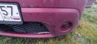 Renault Sandero 2011 года, 102 л.с. Пробег 179 000 км. Аккумулятор в неисправном состоянии. После замены масляного насоса появился стук в двигателе. Общее состояние на ходу требует уточнения при осмотре.