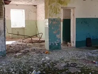 Нежилое здание 211,9 кв.м., Ярославская область, Любимский район, с.Троица, ул.Молодежная, д.4, 1975 года постройки, кадастровый номер 76:06:131401:502, расположенное на земельном участке площадью 416 кв.м., кадастровый номер 76:06:131401:167. Количество этажей : 1. Год ввода в эксплуатацию: 1975…