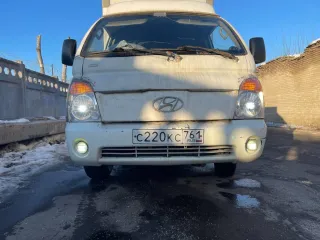 HYUNDAI PORTER-2, 2011. Легковой автомобиль марки: HYUNDAI, модель: PORTER-2, год выпуска: 2011г., идентификационный номер: KMFZCZ7JABU659942. Ознакомление с имуществом проходит по адресу: Московская обл, г. Раменское, мкр. Солнечный, ул. Лучистая, д. 9, кв. 202.