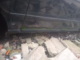 Audi A4 1998 Легковой автомобиль, марка: Ауди, модель: А4, год изготовления: 1998, VIN: WAUZZZ8DXA052536, ПТС: 36МТ612515, г/н: М640СЕ36, вид собственности: индивидуальная. Обращаю внимание, что двигатель не родной, нет кондиционера, частично разобрана. Обращаю внимание, что автомобиль находился в…