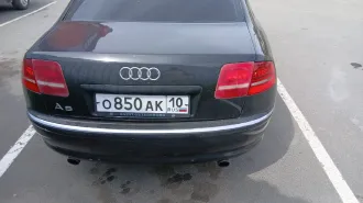 Audi A8 2007 года выпуска, VIN WAUZZZ4E77N013538.