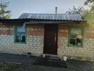 Жилой дом 49,3 кв.м и земельный участок 1500 кв.м, доли ½, Ростовская обл. Жилой дом с кадастровым номером: 61:47:0040401:1015, площадью 49,3 кв.м, по адресу: 347010, Россия, Ростовская обл, Белокалитвинский р-н, п Коксовый, ул Тургенева, 6, размер доли в праве: ½. Земельный участок с кадастровым…