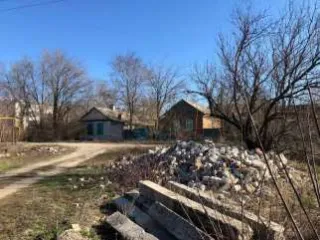 Жилой дом с пристройками, общая площадь 59,6 кв.м, кадастровый номер 23:16:1004001:445, расположен по адресу: Краснодарский край, Курганинский район, с. Урмия, ул. Почтовая, д. 99. Земельный участок категории земли населенных пунктов, разрешенное использование для ведения личного подсобного…
