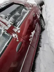 Renault SR 2011 года выпуска, седан. Цвет вишневый. Государственный номер Е277КТ60. VIN: Х7LLSRB2HAH349552. Номер двигателя UH79110. Находится по адресу: Новгородская область, Великий Новгород, ул. Магистральная, д. 12/11.