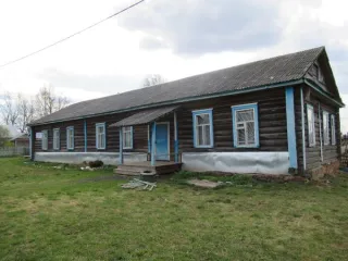 Нежилые здания 238,6 м², Ярославская область, Мишутино Нежилые здания с земельным участком (Мишутино) с кадастровыми номерами 76:05:010101:1974, 76:05:010101:1957 на земельном участке с кадастровым номером 76:05:171001:9007, площадью 205,9 и 32,7. Общая площадь: 238,6.