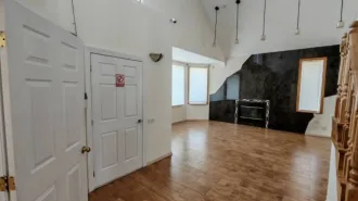 Земельный участок 3072 кв.м с домом и постройками в Камчатском крае. Участок с расположенными на нём жилым домом и вспомогательными строениями (гараж, летняя кухня, бассейн, баня) по адресу: Россия, Камчатский край, Елизовский район, село Паратунка, улица Речная, дом 9. В том числе: земельный…