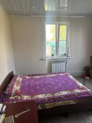 Чермошное, Медвенский район, Курская область, дом 40, квартира 2. 1/4 доля помещения жилого назначения, площадь 82.8 кв. м. Кадастровый номер: 46:15:160301:420.