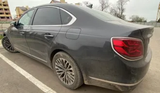 KIA RJ (K900), 2019 г.в. VINXWES5415DK0000225 с комплектом тормозной системы на KIA