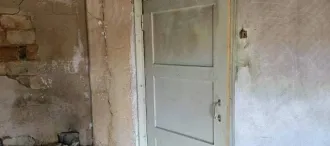 1/4 доли жилого дома 56,1 кв.м, Приморский край, г. Партизанск, 1/4 доля дома и 1/4 доля дома в Приморском крае, еще 1/4 доля дома и 1/4 доля дома в Приморском крае, еще 1/4 доли здания, площадь 56.1 кв.м., назначение: жилой дом, количество этажей: 1, адрес (местонахождение): 692852, Приморский…