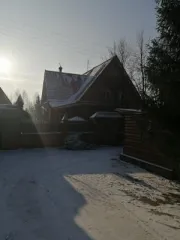 Индивидуальный жилой дом общей площадью 244,4 кв.м, этажей -3, кадастровый номер 42:09:0201003:1477 на земельном участке общей площадью 1508+/-8,66 кв.м, кадастровый номер 42:09:0201005:16, адрес объекта: Кемеровская область, Новокузнецкий район, с. Атаманово, ул. Центральная, д. 218.