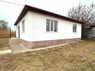 Дом 83,7 кв.м и участок 600 кв.м в Краснодарском крае – земельный участок, адрес: Краснодарский край, ст-ца Елизаветинская, НСТ "Фруктовый", ул. Светлая, д.515/1, 600 м², кад. № 23:43:0133041:664, право собственности; жилой дом, адрес: Краснодарский край, ст-ца Елизаветинская, НСТ "Фруктовый", ул…