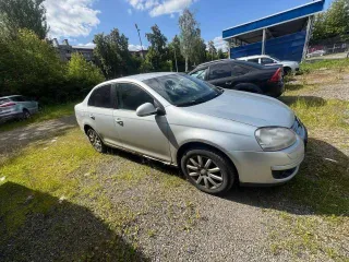 Volkswagen Jetta, 2010 года, 102 лс, 257285 км, АКПП; легковой автомобиль, марка: Фольксваген, модель: Джетта, год изготовления: 2010 г.в., VIN: XW8ZZZ1KZAG508718, г/н: С994ОТ750