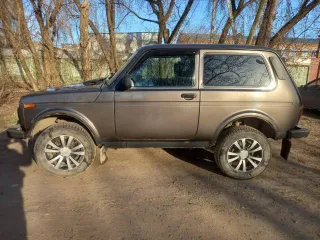 Lada 2121 (4x4), 2018 года, 82,9 лс, 208 167 км, полный привод. Легковой автомобиль, марка: Lada, модель: 4X4, год изготовления: 2018, цвет: золотисто-коричневый, VIN: XTA212140J2310837, ПТС: 63ОУ339355, г/н: Р347ЕВ5159, мощность двигателя, л. с. (кВт): 82,9 (61).