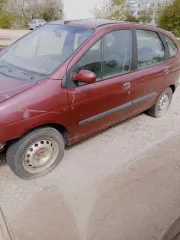 Рено Сценик 2001 года, цвет коричневый. VIN: VF1JA04B525625800, ПТС: 33 РК 365025. Двигатель КАМА700D641678, мощность 107 л. с. (79 кВт), разрешенная максимальная масса 1845 кг, масса без нагрузки 1598 кг. Отсутствует аккумулятор, ключ зажигания.