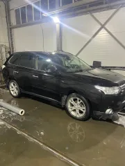 Mitsubishi Outlander 2013 легковой автомобиль марки MITSUBISHI OUTLANDER, идентификационный номер (VIN): Z8TXLGF4WDMO32408, год изготовления ТС: 2013, цвет: черный, модель, № двигателя: 6В31 ВА3137, тип двигателя: бензиновый, объем двигателя: 2998 куб. см, мощность двигателя л.с.(кВт) – 230 (169)…