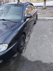 Kia Spectra, 2008 года выпуска, 101,5 лс, 229945 км, VIN XWKFB227280085525. Автомобиль на ходу в хорошем состоянии, но пороги и задние арки надо переварить. Вложение больших не требует, если из подвески поменять втулки стабилизатора, абс не работает и не работает левый передний поворотник, тормоза…