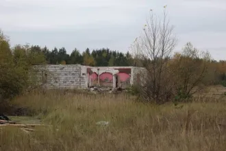 Здания площадью 178, 87.9, 340.6, 150.2, 150.1 кв.м. и земельный участок 10000 кв.м. в Липецкой области, Хлевенский район, село Введенка, улица Запрудная. Земельный участок кадастровый номер 48:17:0800505:102, категория земель: земли населенных пунктов, разрешенное использование: для размещения…