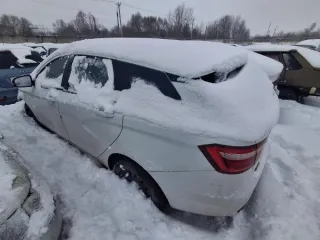 Lada Vesta 2021 года, модель GFK 110 Vesta. Государственный номер О243CР46, VIN XTAGFK110MY568813. Объем двигателя 1596 куб. см, мощность 106 л.с. Имущество продается в том виде, в каком оно есть, и в случае продажи возврату/обмену не подлежит. За скрытые дефекты имущества Продавец ответственности…