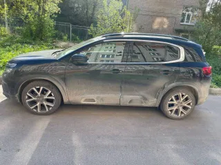 Citroen C5 Aircross 2019 года, черный, VIN VR7A45GFRKL072269, мощность 133 кВт (180.8 л.с.). Автомобиль в залоге у Совкомбанка.