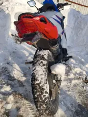 Мотоцикл Honda, VIN: JH2SC59A28M012901. Ключи и документы отсутствуют, VIN номер перебит, работоспособность не проверялась, регистрационный номер 37-005151. Год выпуска не указан.