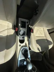 Land Rover Freelander 2009 года, 160 лс. Автомобиль Land Rover Freelander 2, 2009 года выпуска, VIN SALFA2BB8AH150564, цвет темно-серый.